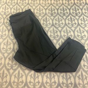 Zella perforated ankle leggings